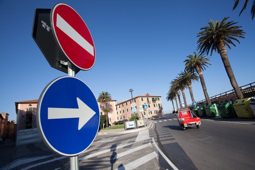 Verkeersborden in Spanje: dit moet je weten om boetes te vermijden